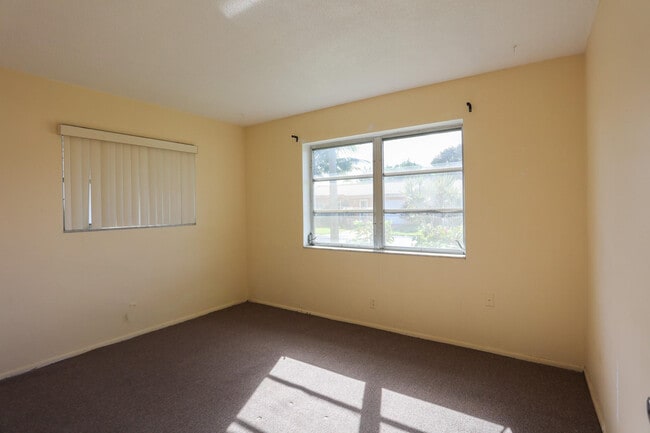 Building Photo - 4513 NW 44th St