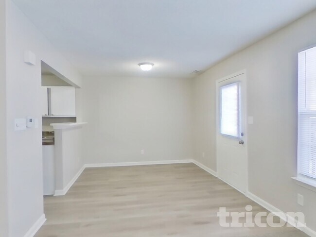 Building Photo - 522 Harmony Dr