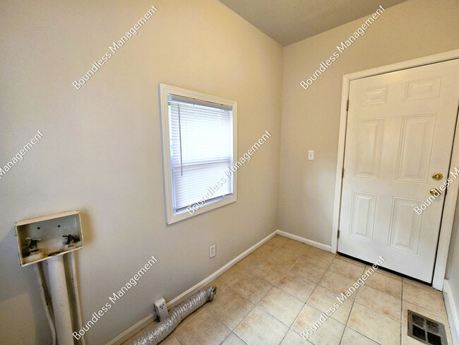 Building Photo - 2268 Newnan St