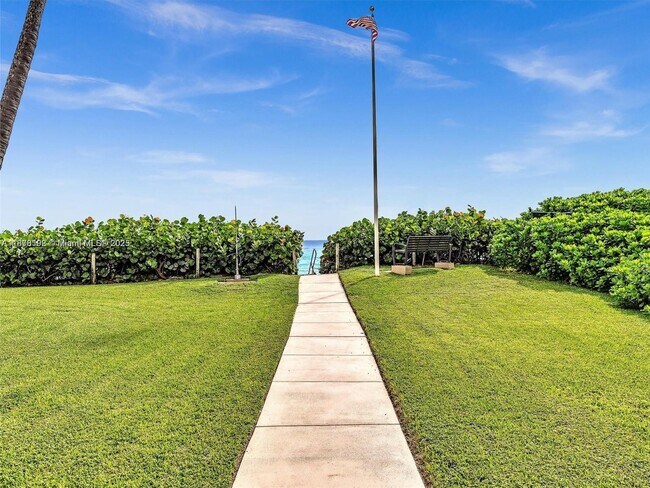Building Photo - 5480 N Ocean Dr