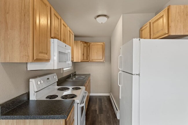 Building Photo - 1163 Cree Dr