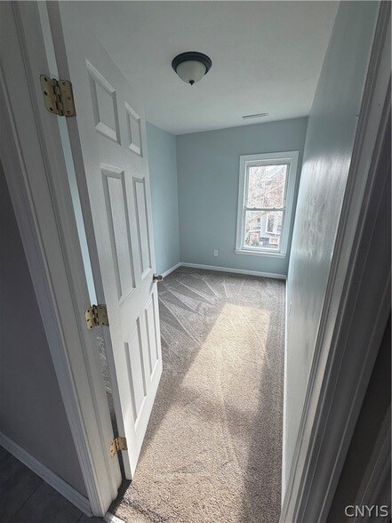 Building Photo - 214 Rowland St