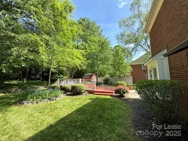 Building Photo - 9909 Elm Creek Ln