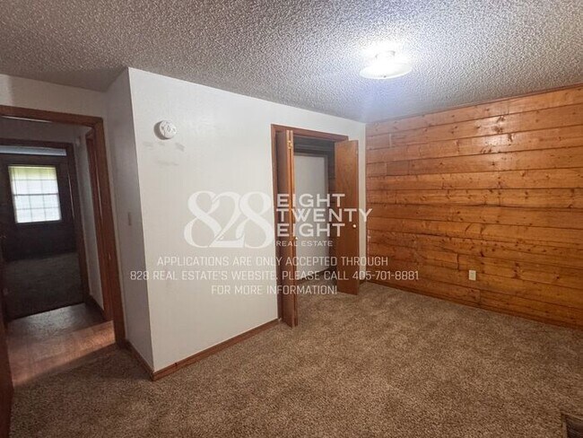 Building Photo - *AVAILABLE NOW!* 2 BED/1 BATH COZY LOG CABIN DUPLEX IN NOBLE, OK!