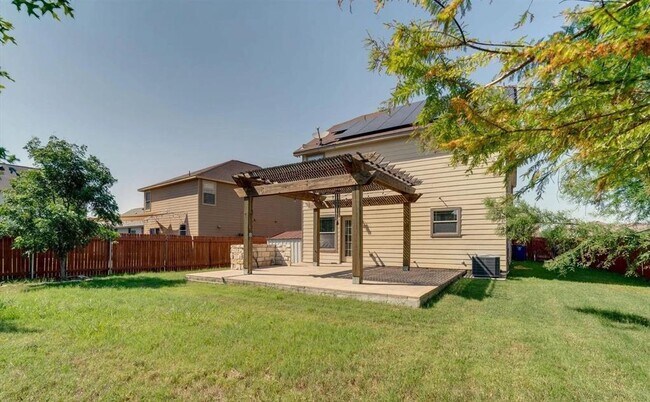 Building Photo - 6801 Baythorne Dr