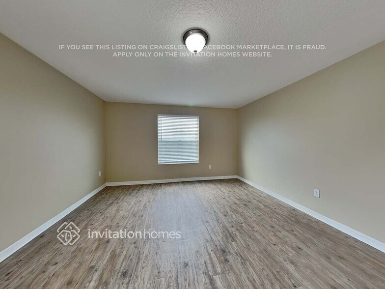 Building Photo - 1812 Oak Pond St