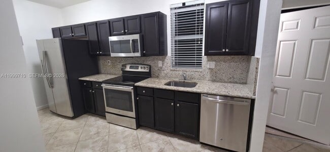 Building Photo - 9160 SW 171st Ct