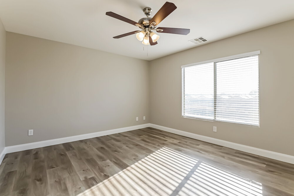 Building Photo - 3499 Greenwood Springs Dr