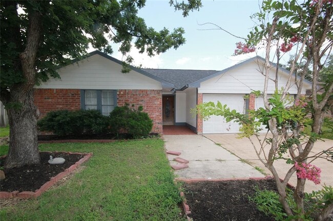 Building Photo - 22138 Birch Valley Dr