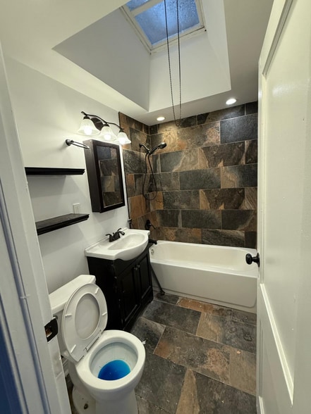 Building Photo - 7416 Gilbert St