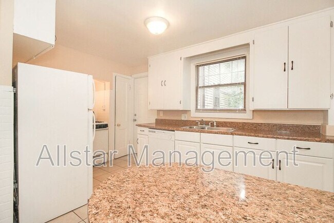 Building Photo - 2100 Cottage Grove Ave