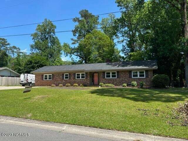 Building Photo - 402 Chadwick Ave