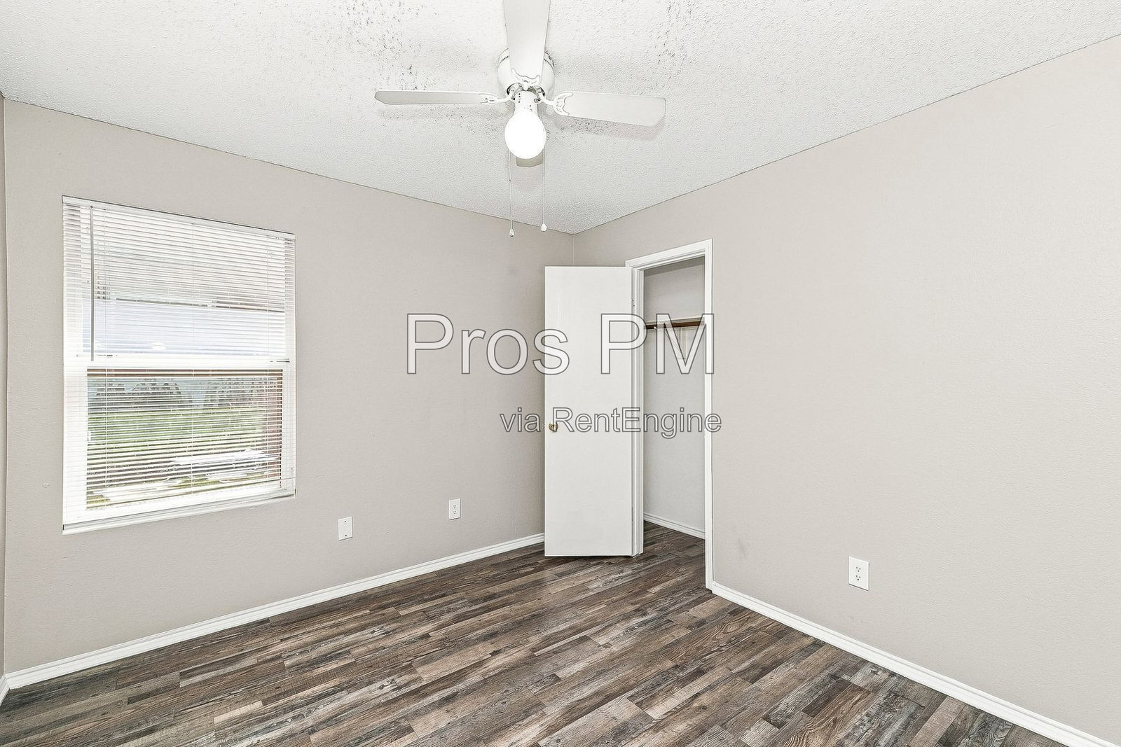 Building Photo - 5013 Waterford Dr