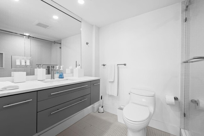 Building Photo - 3114 S Ocean Blvd