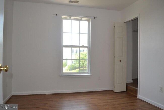 Building Photo - 5413 Silver Maple Ln