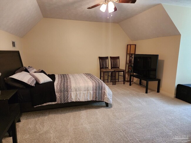 Building Photo - 4525 Baybrook Dr