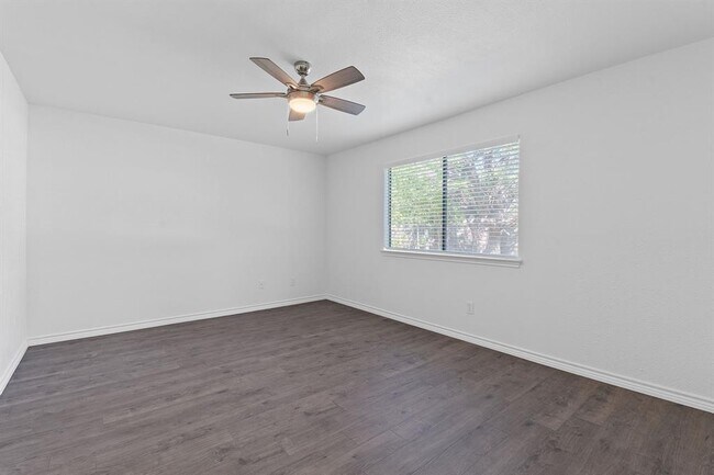 Building Photo - 11500 Ruffed Grouse Dr