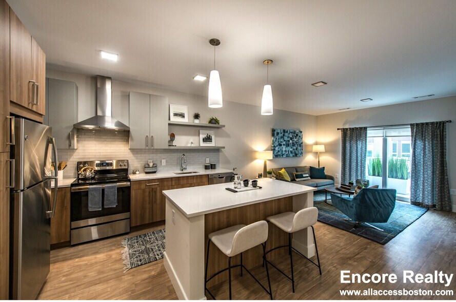 Building Photo - 203 Concord Tpke