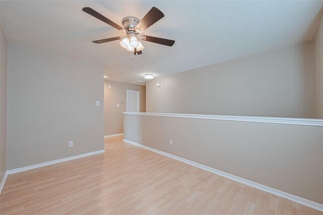 Building Photo - 8714 Ashlawn Dr