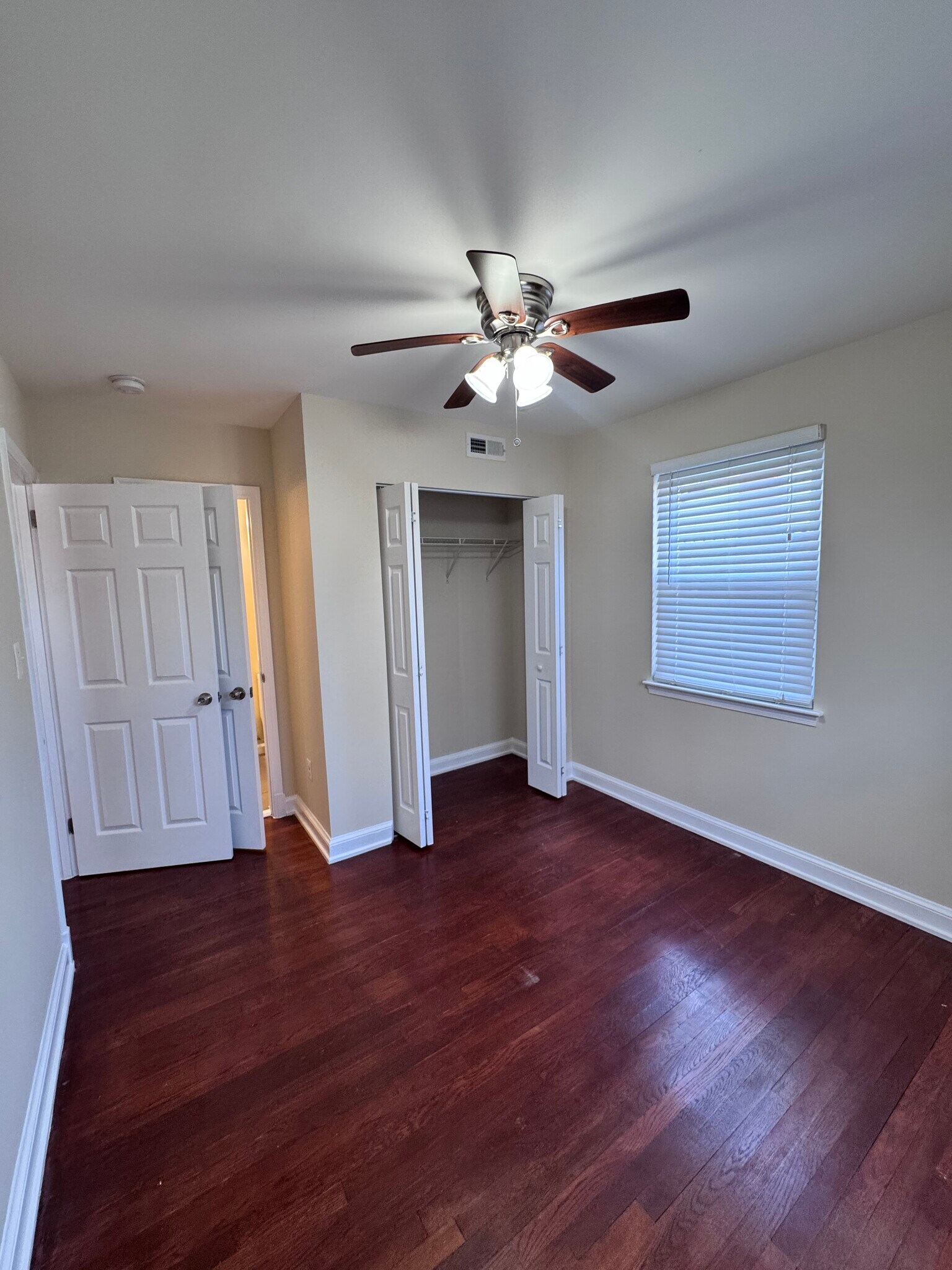 2nd bedroom - 2409 Afton St