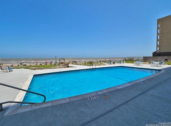 Building Photo - 15002 Windward Dr