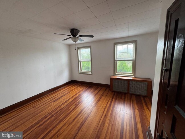 Building Photo - 166 Springfield Ave