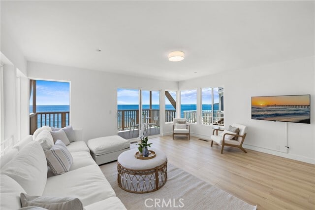 Building Photo - 1045 Gaviota Dr Unit B