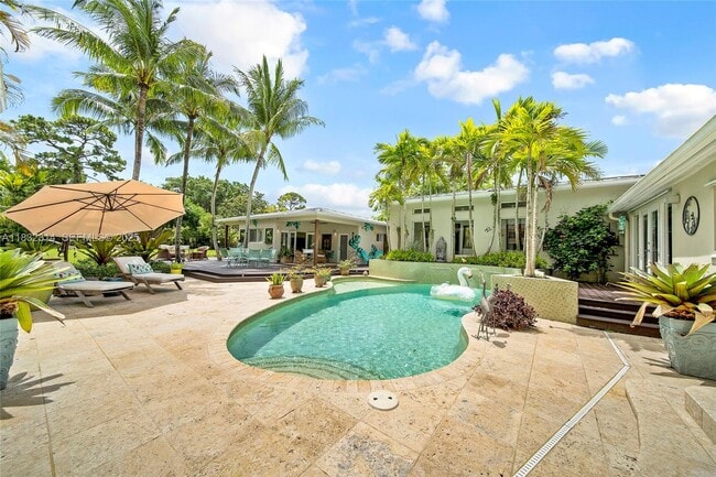 Building Photo - 6645 SW 73rd Ct