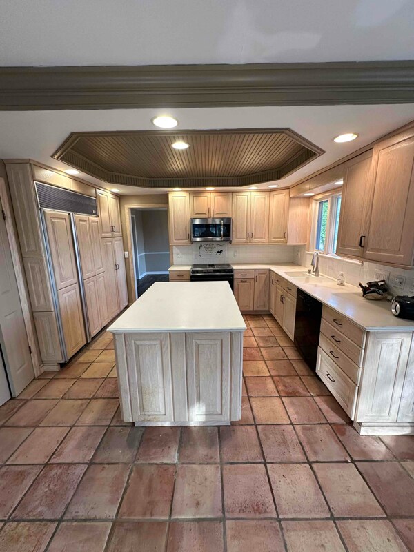 Building Photo - 9224 W 1st St