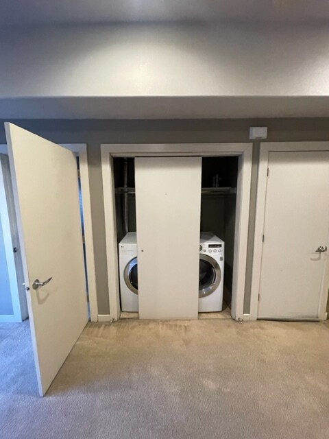 Building Photo - 725 S 200 W
