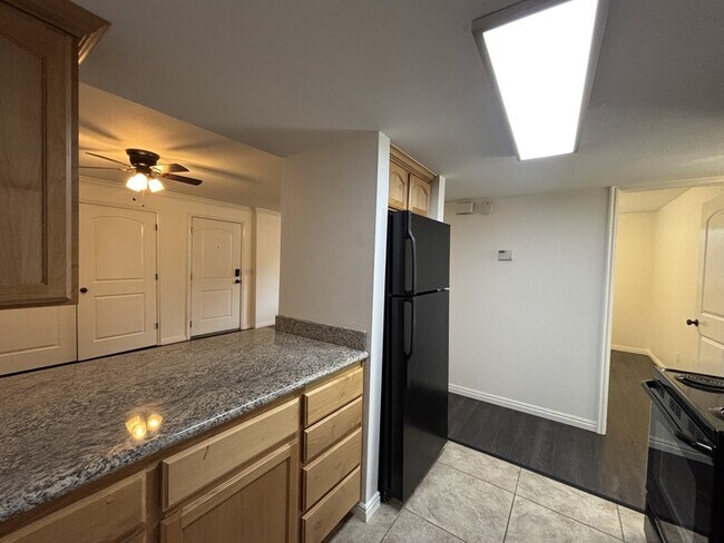 Building Photo - 5700 S 900 E