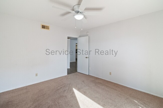 Building Photo - 3033 N 37th St