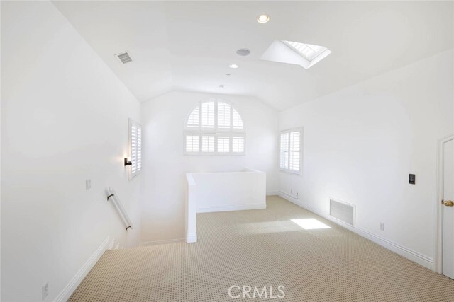 Building Photo - 12 San Remo