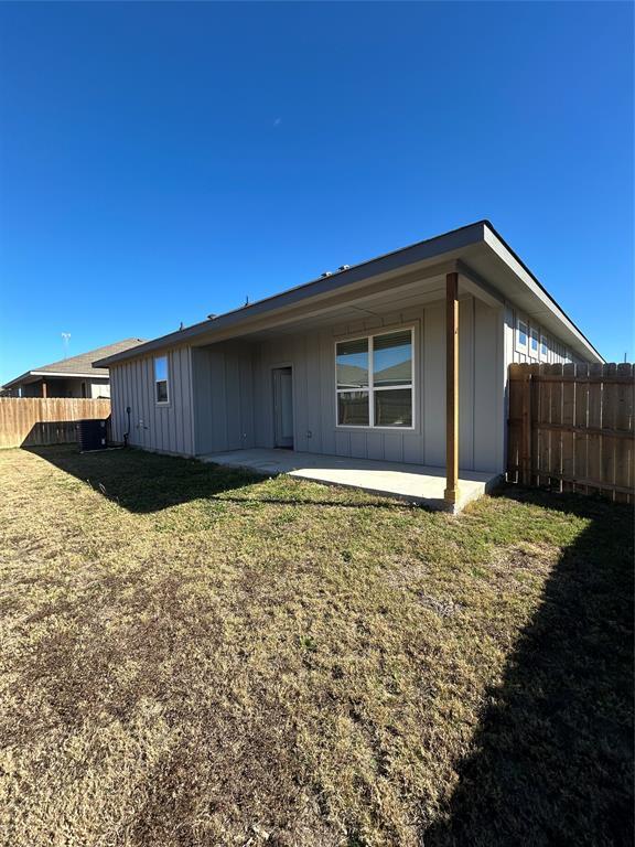 Building Photo - 866 Freedom Cir