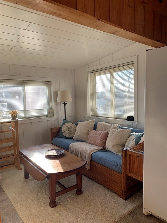 Building Photo - 46 Wards Cove Rd