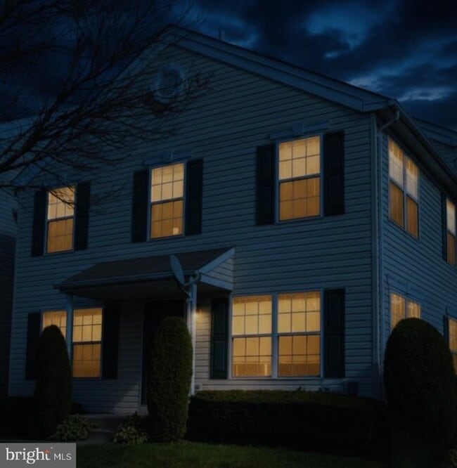 Building Photo - 3005 Creekside Ct