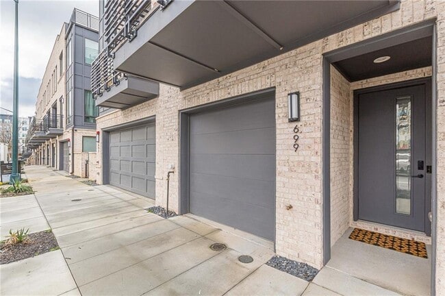 Building Photo - 699 Vidalia Ln