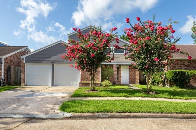 Primary Photo - 11111 Midhurst Dr