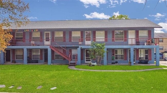 Primary Photo - 1802 Barton Dr