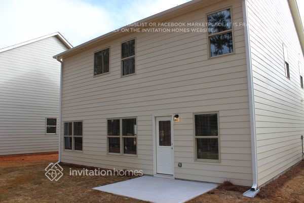 Building Photo - 32 Black Diamond Dr