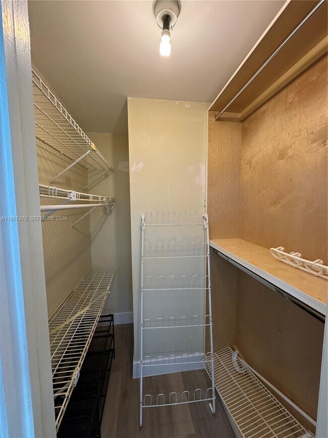 Building Photo - 1101 SW 122nd Ave