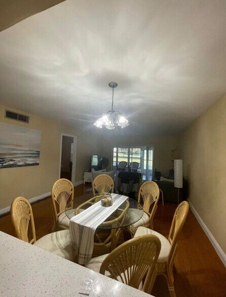 Building Photo - 2828 Casita Way