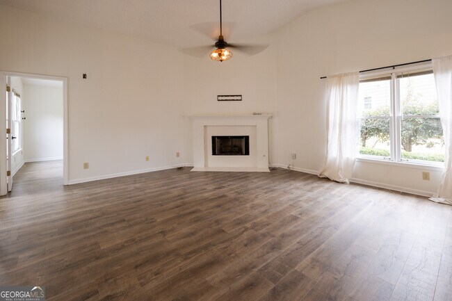 Building Photo - 112 Glendale Dr