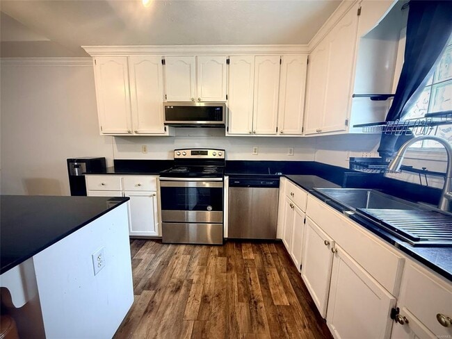 Building Photo - 8928 Asheville Dr