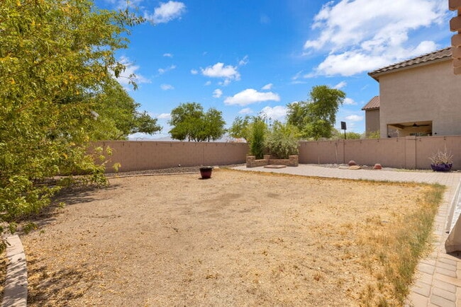 Building Photo - 5725 W Milada Dr