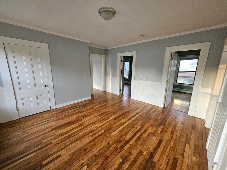 Dining room - 22 Sparhawk St
