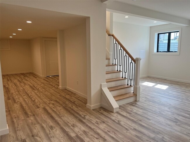 Building Photo - 1368 Lake Shore Dr