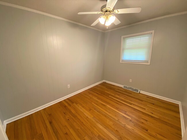 Bedroom 1 - 728 Phelps and Workman Rd