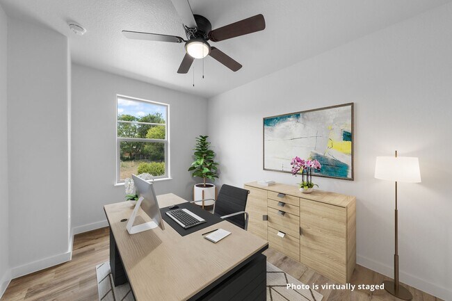 Building Photo - Modern Townhome for Rent – Modern Living a...