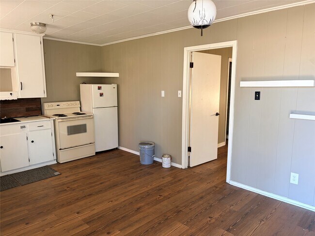 Building Photo - 2809 Sam Houston Ave